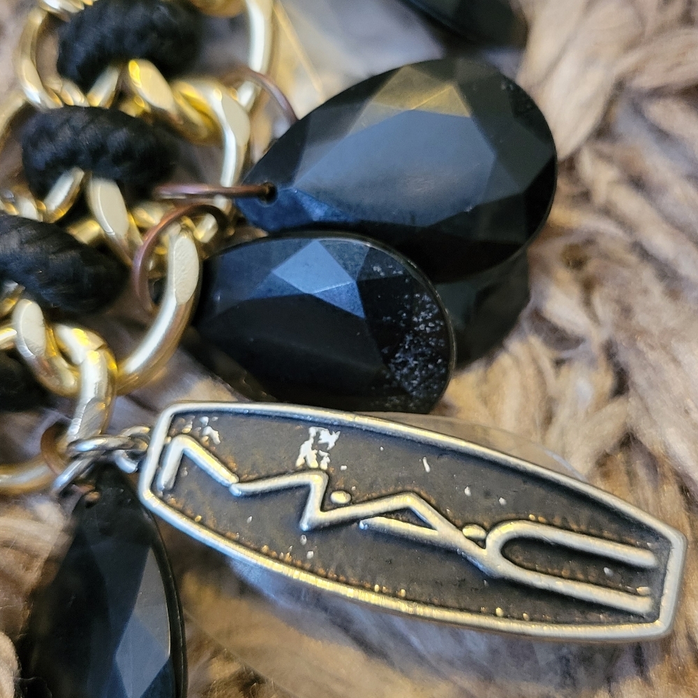 MAC COSMETICS necklace gold & silver - Picture 2 of 4